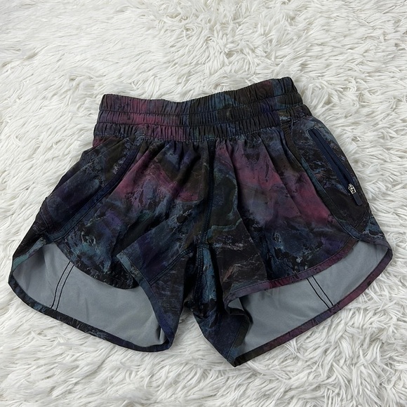 Lululemon Tracker Short V *4" Radiant Multi / Midnight Navy - Picture 1 of 4